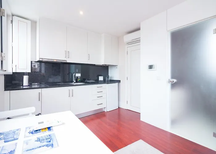 On - Center Apartman *